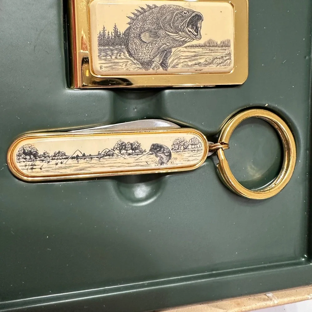 Barlow Designs Stephen Barlow Bass Money Clip and Keychain Knife Gift Set USA